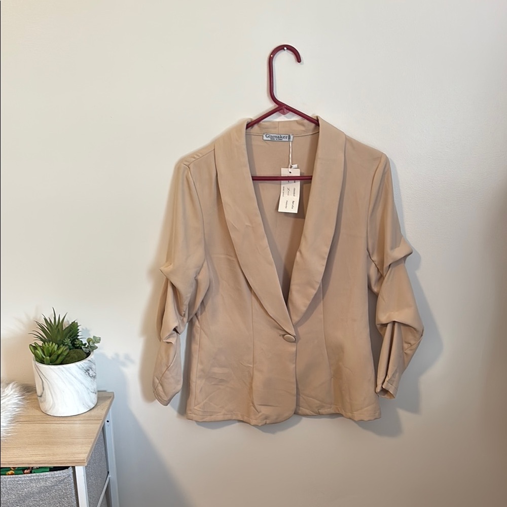 Beige Blazer 👡 - Women’s Tan/Nude Blazer Suit Jacket
